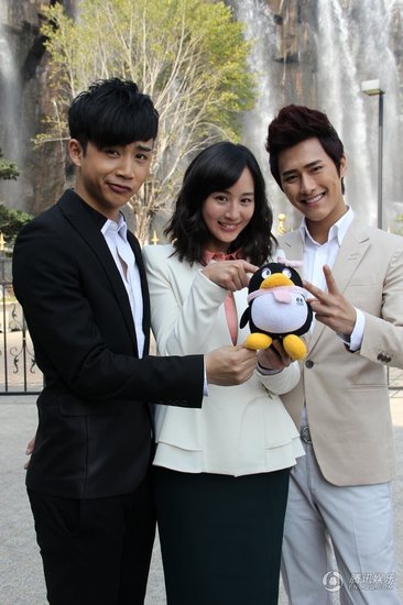 張鈞甯《童話二分之一》演繹雙生姐妹