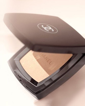 CHANEL2012云彩春色 打造春日夢幻妝容