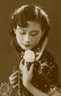 �������ھp�г��L�������һ��ŮӰ��