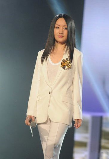 ��╬������L(zh��ng) ����ɫ���b���������