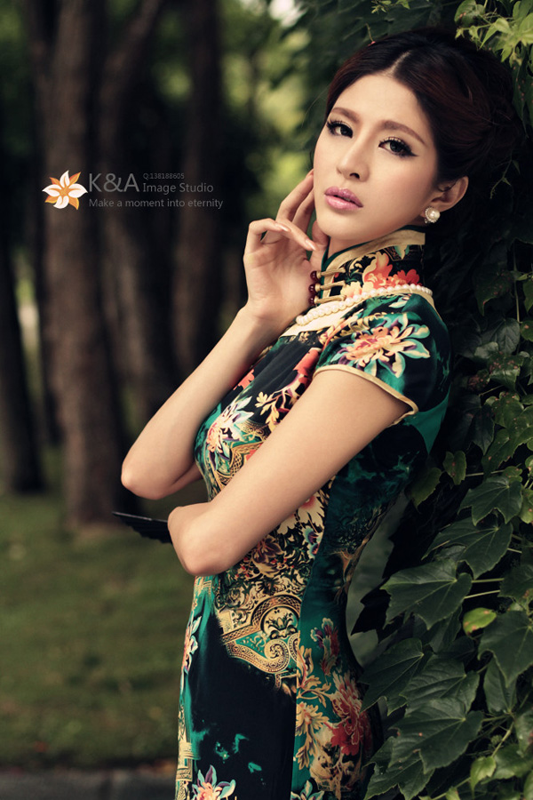 ģ�������Z�͹����ی���չ�F�Ї�Ů��֮��