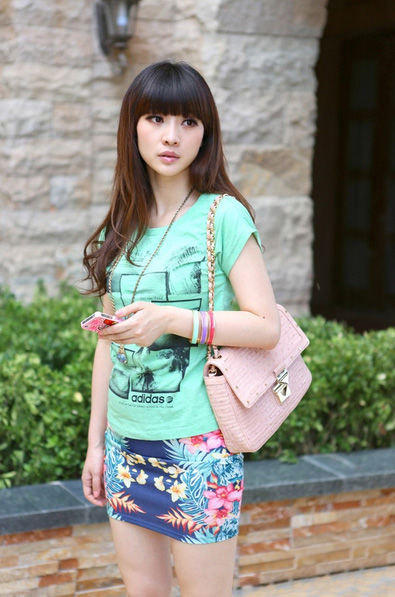 ���r������ˬ�� �Gɫ��T�o����ȹ