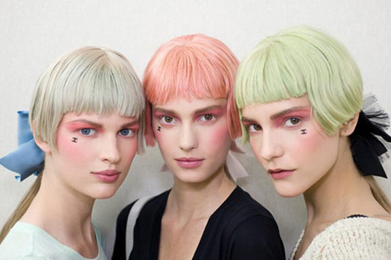 �k���ഺɫ �����һ����ۊy