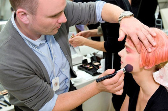 �k���ഺɫ �����һ����ۊy