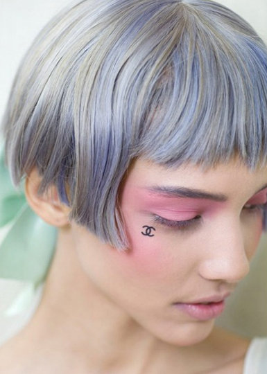 �k���ഺɫ �����һ����ۊy