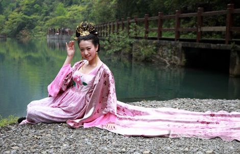 王昭君后裔王玉婷再現歷史經典 出演四大美女靜態電影