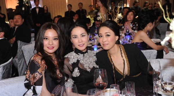 ���ƬF��Ƥ���z�Y Ů������Ę��׃��Ӳ