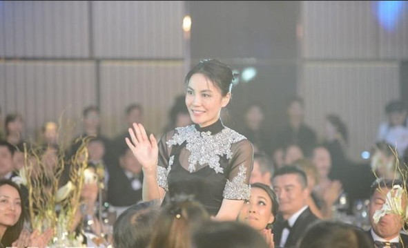 ���ƬF��Ƥ���z�Y Ů������Ę��׃��Ӳ