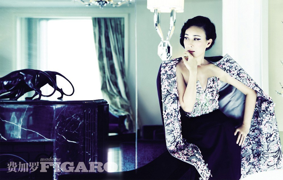 ��Ӣ�Ը��Ȼ��s־��Ƭ