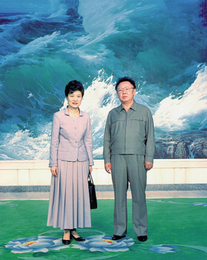 ���Ȑ{��߅�ȼ��� ŮԪ��ƫ���Lȹ�L(f��ng)��