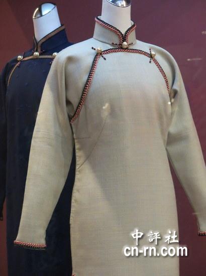 �_�������^�������r����չ�������g����������