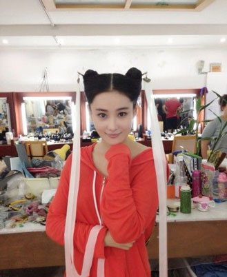 ���ϣ��ܰ��Ԭ���� ���y�ձ��²۵�Ů��