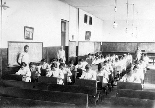 �����Ї�Ů�W���Ʒ���׃