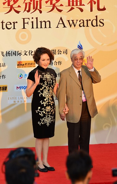 ���u�C���Y��Ļ �p��Ӱ���Ε�Ӣ�����b���F����