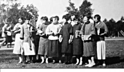 ��������r��Ů��У�� �����۞���