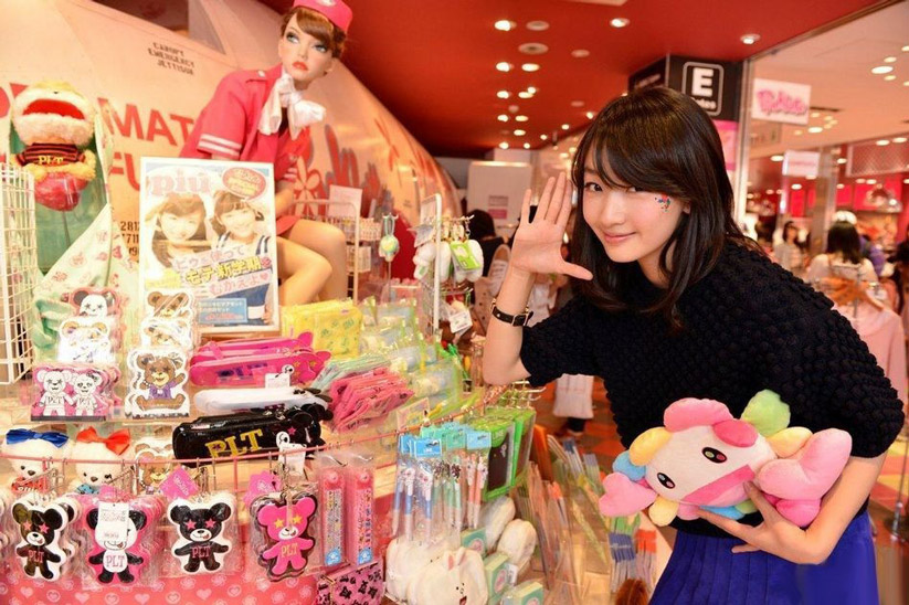 �ܶ����ձ��`�ӽ��� �c��ͨС����R�u��