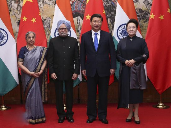 �����°�ɫ�K������ۃ�(y��u)���f��