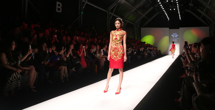 2014�Ϻ��ﶬ�r�b�� �f�ݵ��Ї�ʽ����