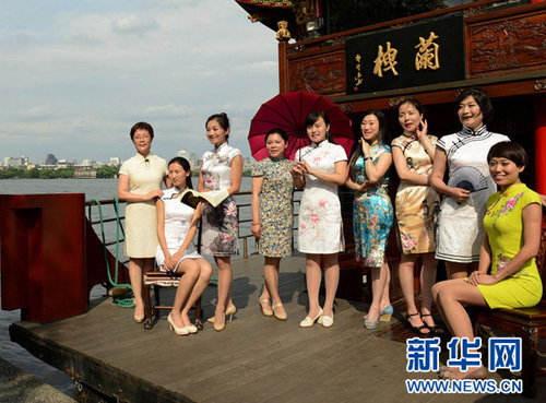 ����������Ů����߅����W ���w���b������ɢ��