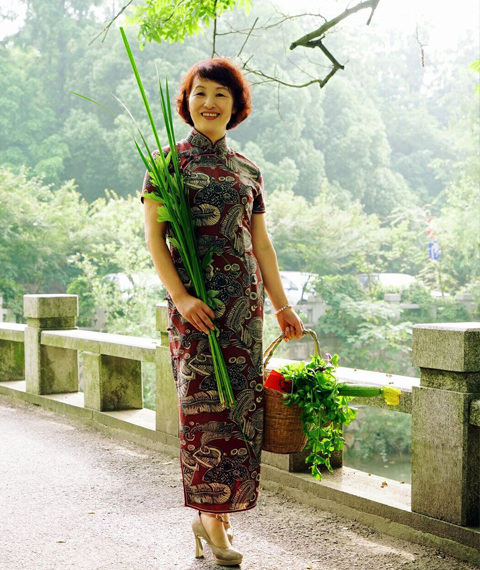 杭州旗袍沙龍:端午將至 穿上旗袍買艾葉