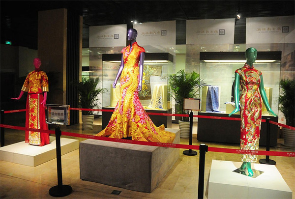 ����չ���rֵǧ�fԪ