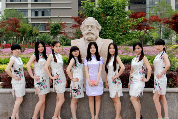 ����ؔ��(j��ng)�W(xu��)Ժ��s���ۮ��I(y��)�� �o������У�@�r��