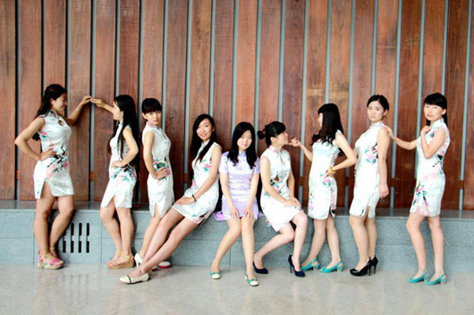 各大學(xué)旗袍畢業(yè)照大盤點 看旗袍校花誰領(lǐng)風(fēng)騷