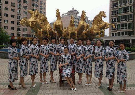 各大學(xué)旗袍畢業(yè)照大盤點 看旗袍校花誰領(lǐng)風(fēng)騷