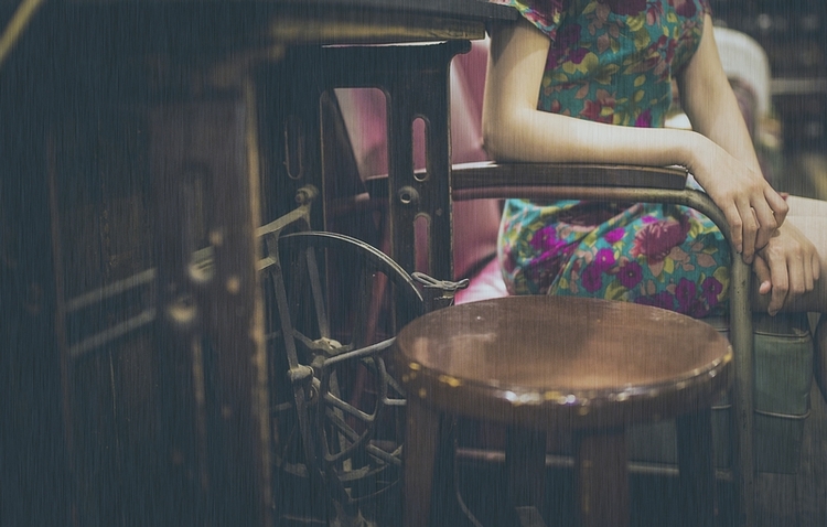 每一處刺繡 每一粒盤扣都是云譎波詭的歷史