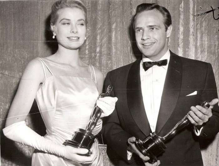 �vʷ���挍��Ħ�{���������ٽz