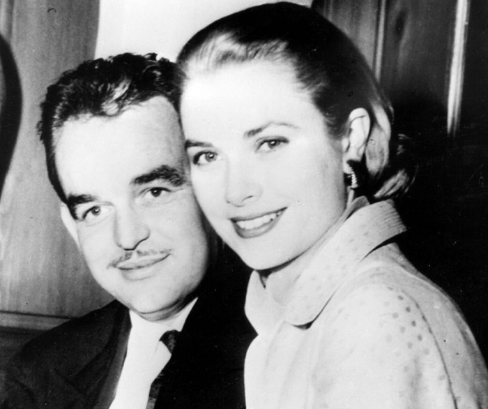 �vʷ���挍��Ħ�{���������ٽz