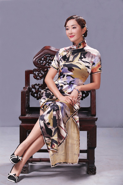 杜若溪《勇敢的心》曝溫婉旗袍劇照