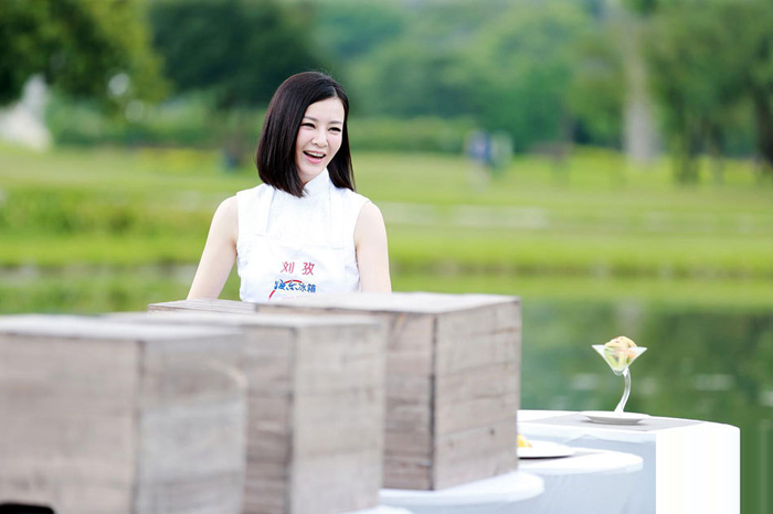 ���ΰ�ɫ���۳�ϯ���H�� ������̹���Һ��Ҹ�