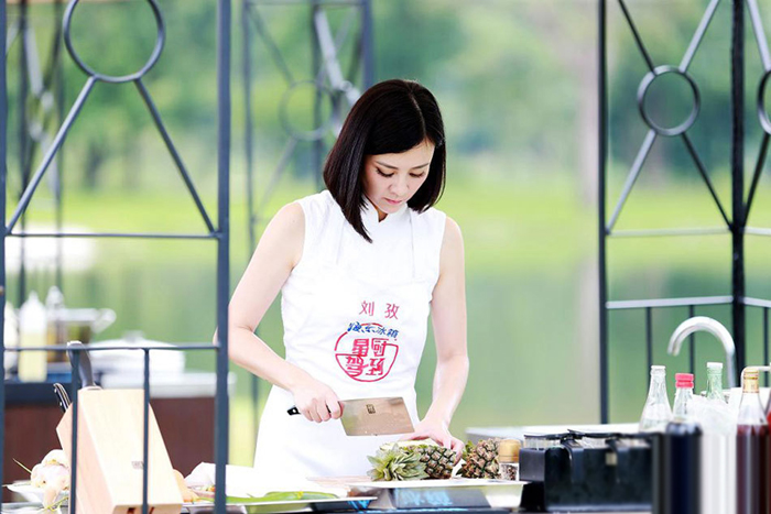 ���ΰ�ɫ���۳�ϯ���H�� ������̹���Һ��Ҹ�