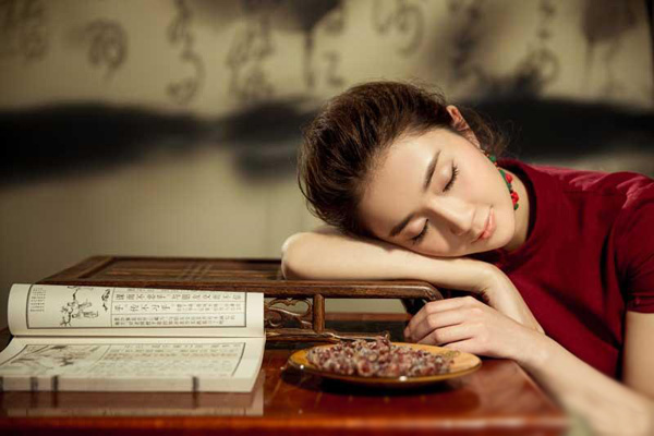 �Ƚ�����Ů���@�G���� �����箋�弃�h��