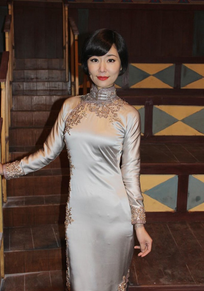 �����紩�����㰼͹����