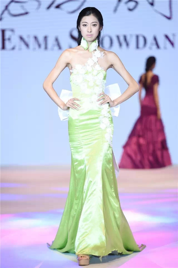 �����㵤��������2015���۰l(f��)����(hu��)