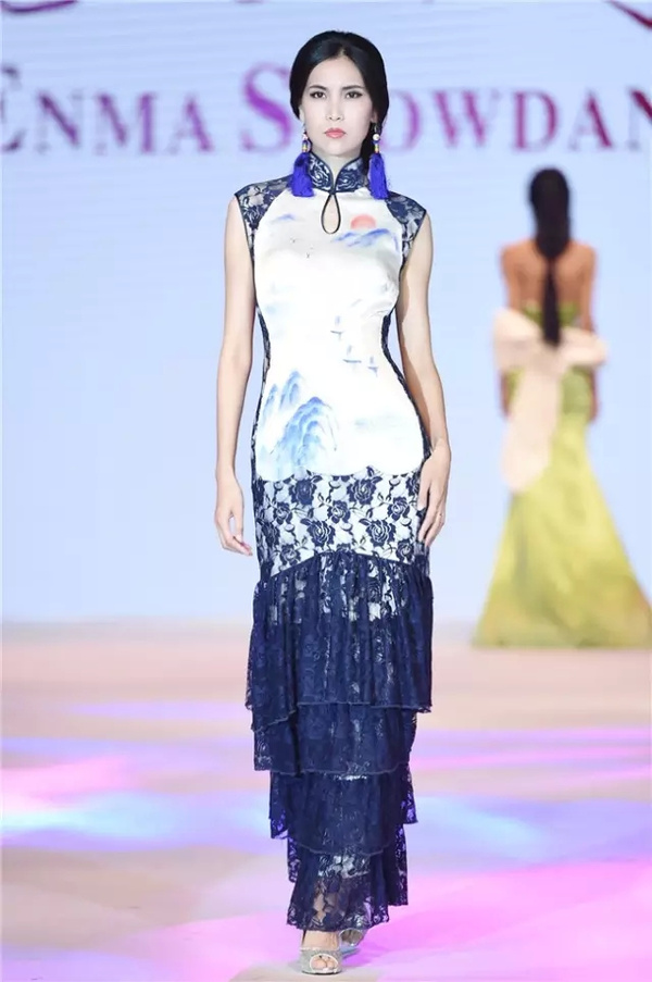 �����㵤��������2015���۰l(f��)����(hu��)