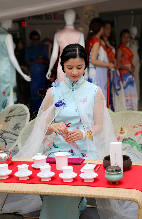 һ�����۾`�����m������