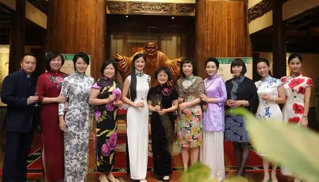 ����������Ҋ���ۡ�2015���m�����w�� �o��֮��