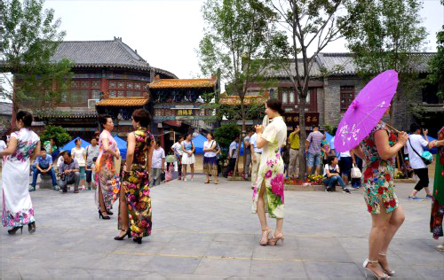 淄博旗袍愛好者齊聚古城慶七一