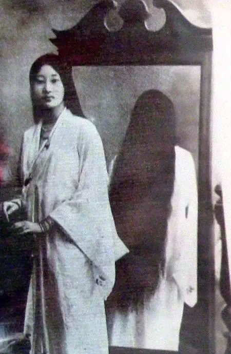 ���Ů���ǰ���������