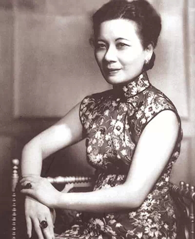 ���Ů���ǰ���������