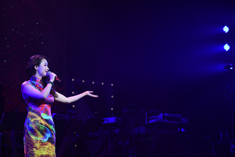 �֌������ഺ����Ů���Ϻ��輧