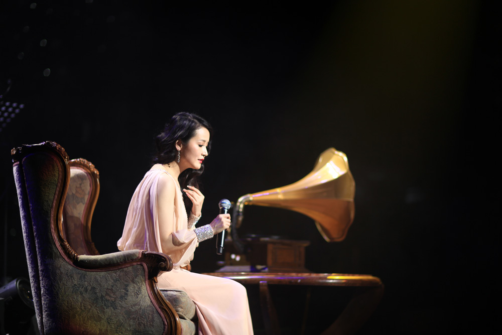 �֌������ഺ����Ů���Ϻ��輧