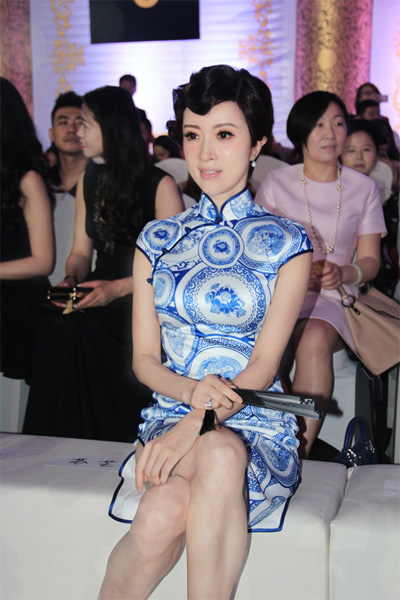 �����ɳ�ϯ�r(sh��)�b�� �M�@�|���ŵ���