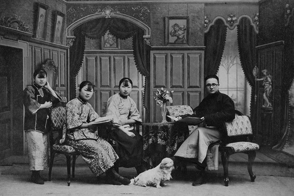 中國女性服飾百年變遷史:從禁錮走向開放