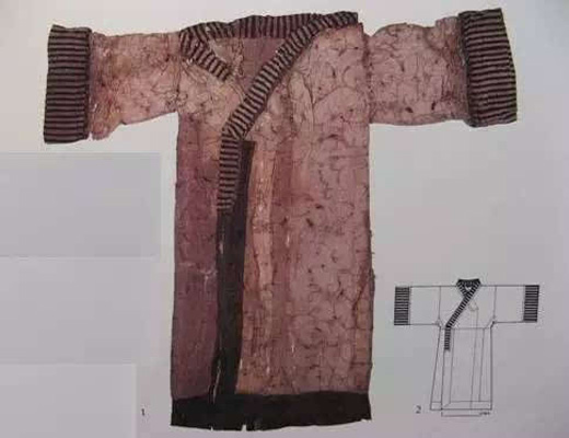 ���ح���������һ�����崩�����ϵ�����