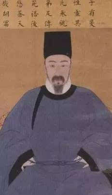 ���ح���������һ�����崩�����ϵ�����