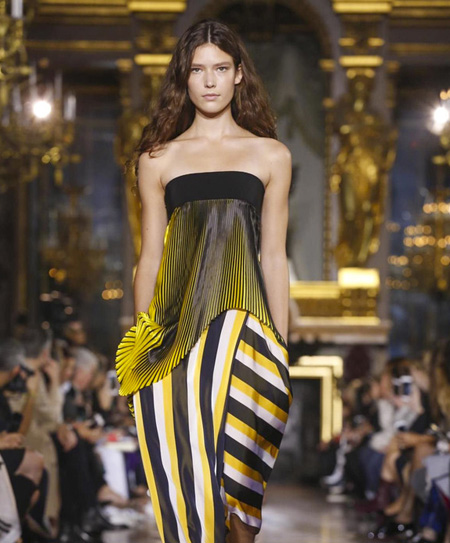 2016��������څ��  �l�y�����֕r���֏͹�